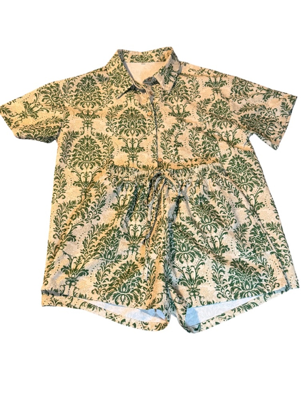 Green and Cream Damask Women's Shorts Set Size Small